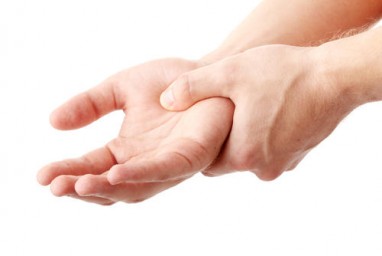 skausmas pirštų gydymas sąnarių pagal liaudies gynimo sąnarių skausmas ir raumenų rankose