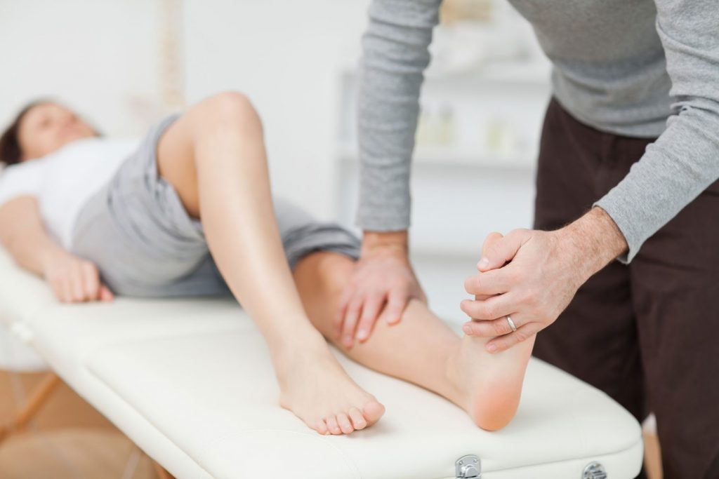 skausmas pėdos priežastis ir gydymą sąnarių
