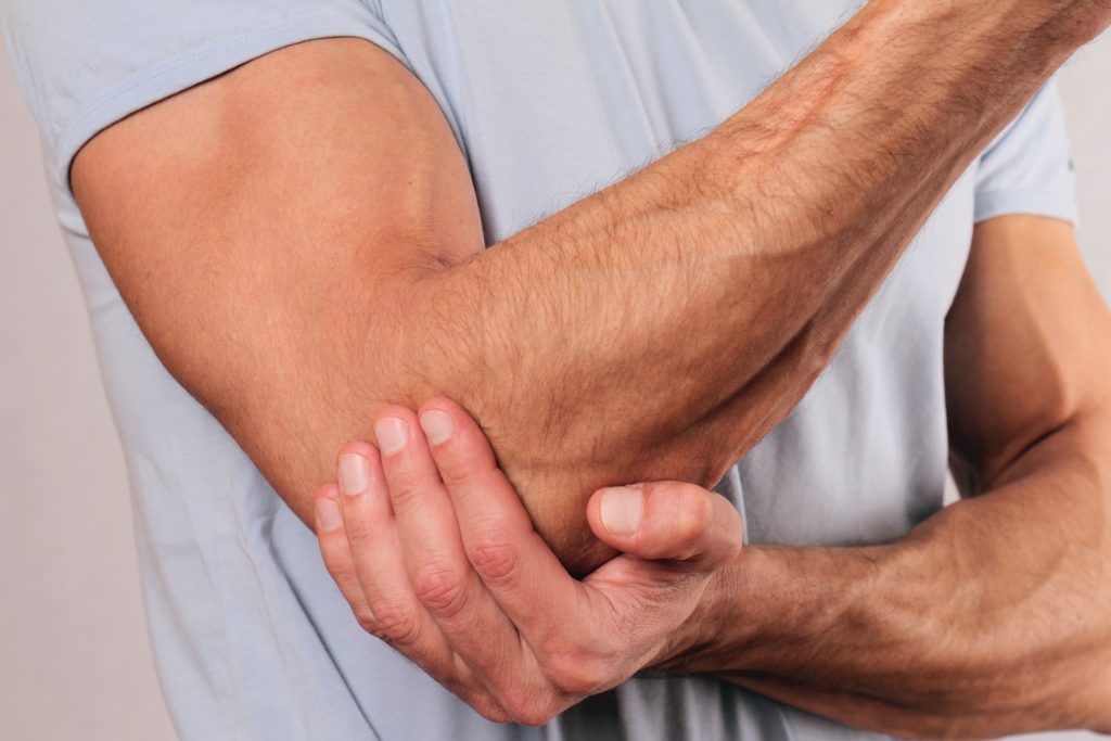 skausmas alkūnės sąnario dešinės rankos raumenų skausmo skausmas ne re sąnarių