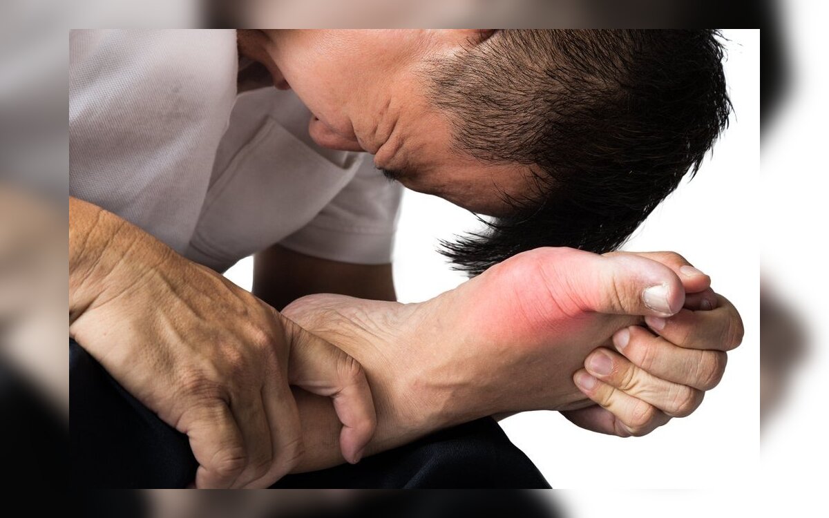 rankos rieso sanario skausmas