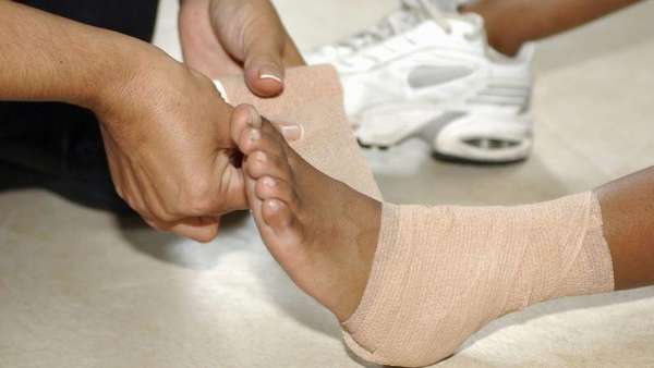 liaudies būdai gydyti pėdų sąnarius skauda sąnarį kur kreiptis