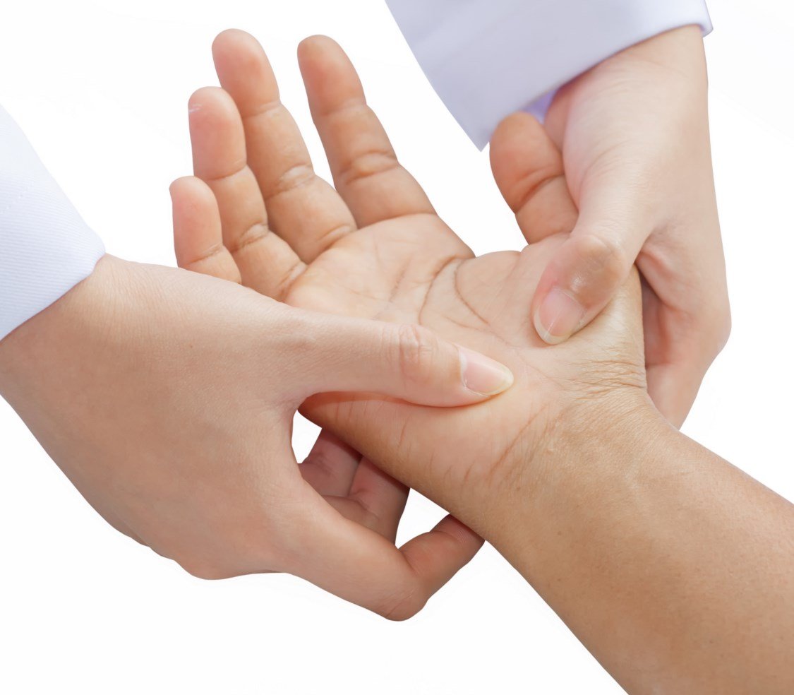 reumatinės artritas rankų šepečiai tepalas po peties sąnario traumos