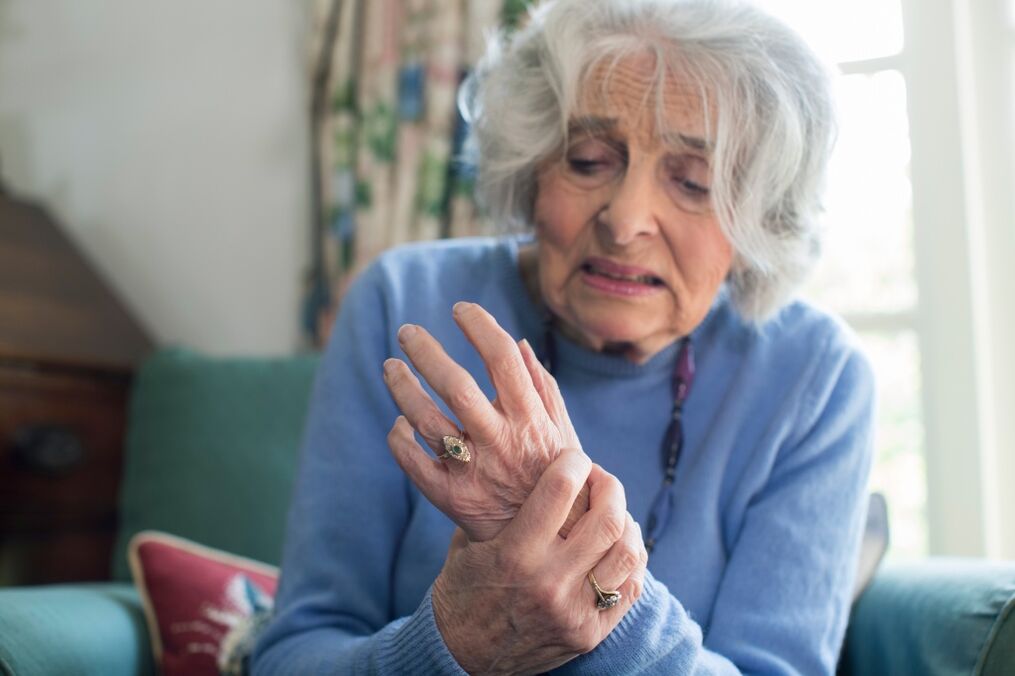 tirpulys ir skausmas rankų sąnarius artritas bendros tepalas