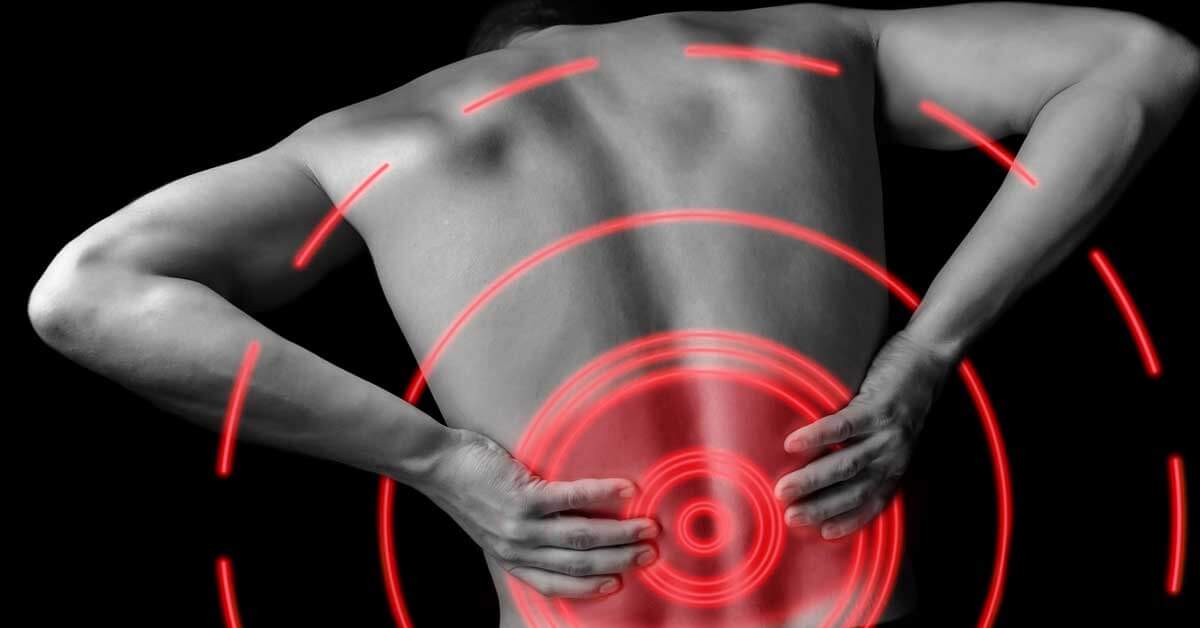 pastovus skausmas nugaros apacioje skausmas kairėje pusėje po krūtine