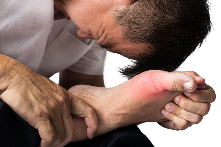 reumatoidinis artritas vaistai kai standūs sujungimai sėdmenų