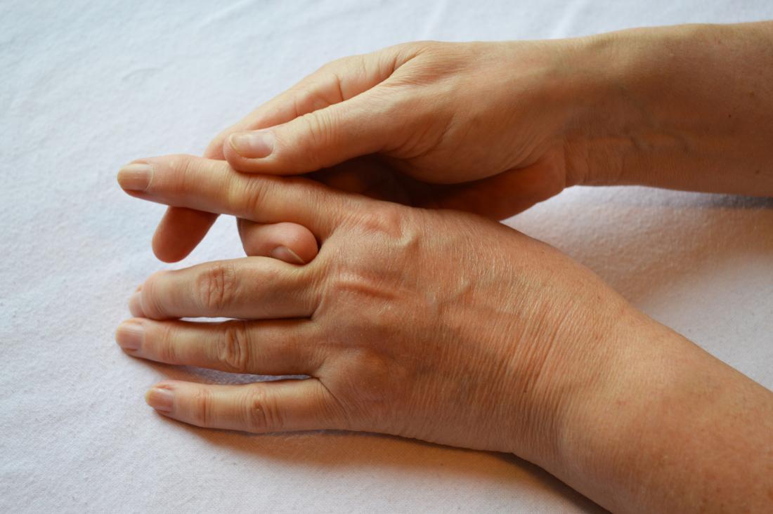 swelling between joints osteoartritas ir jo gydymas liaudies gynimo